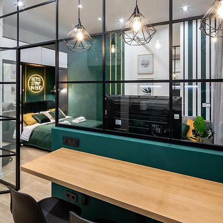 Emerald Lux Apartment. LiveinLemberg Exterior foto