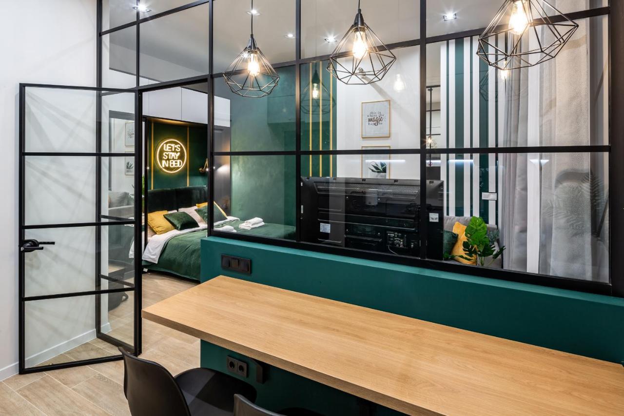 Emerald Lux Apartment. LiveinLemberg Exterior foto